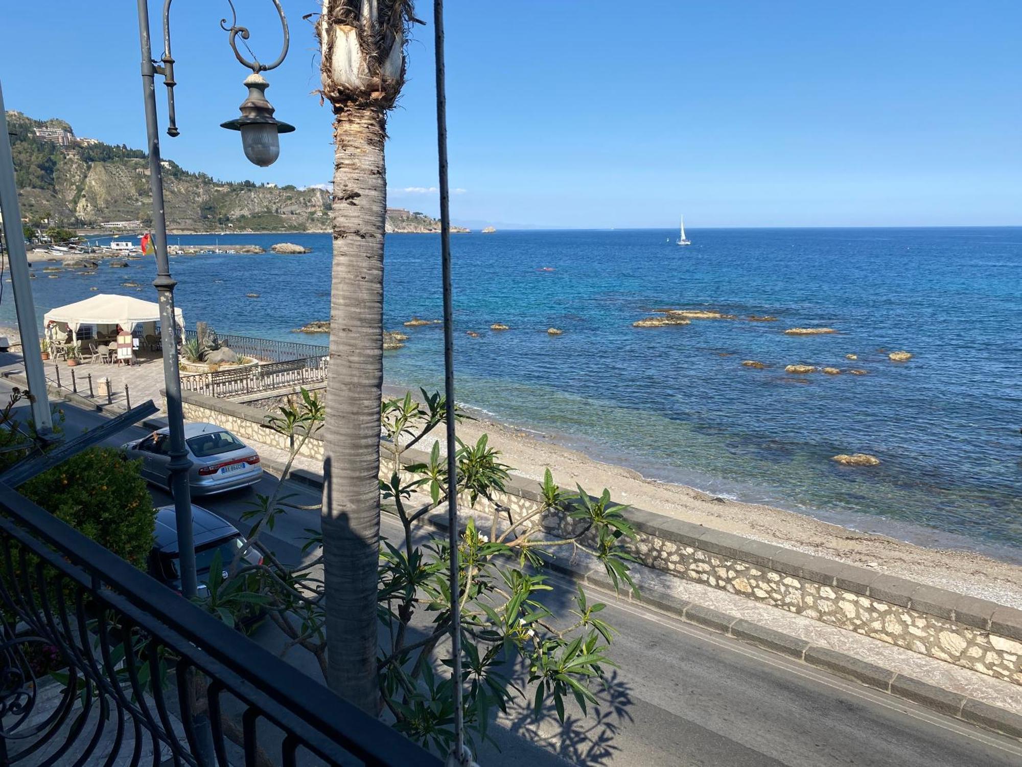 Casa Nicole Fronte Mare Vila Giardini Naxos Exterior foto